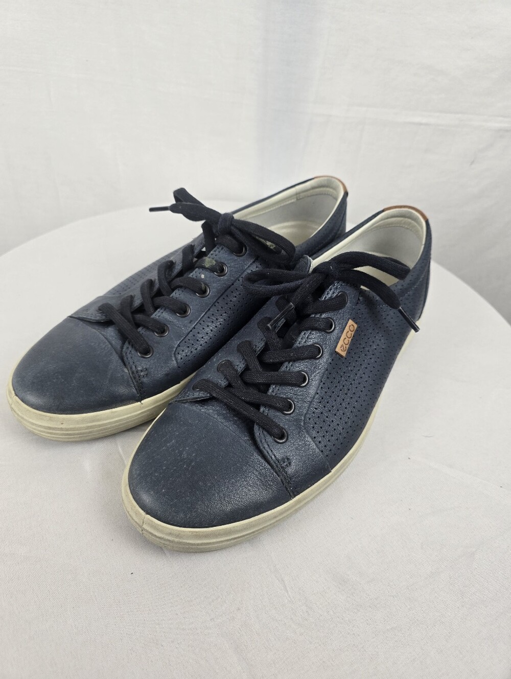 ECCO Men's Casual Slip-On in Navy and Cream Shoe Sz 9